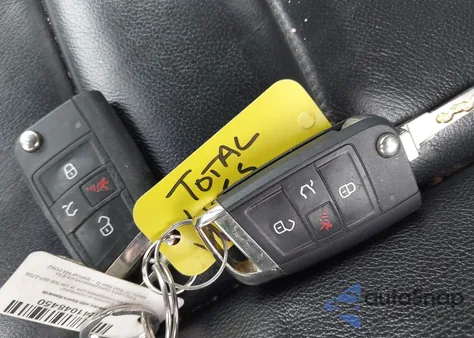 2015 Volkswagen Golf Gti 2.0T Se 2-Door from USA, damaged, VIN 3VWTT7AU6FM035658